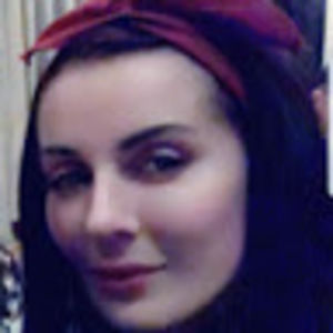 Meet your Posher, Simona